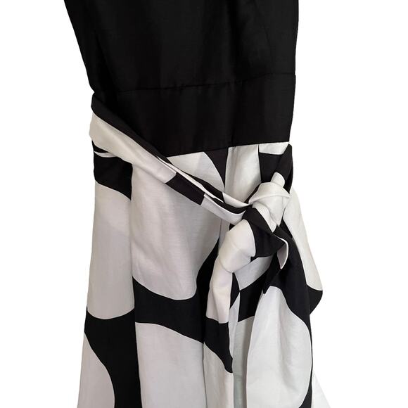 Banana Republic Black and White Circle Mini Dress - Picture 4 of 9